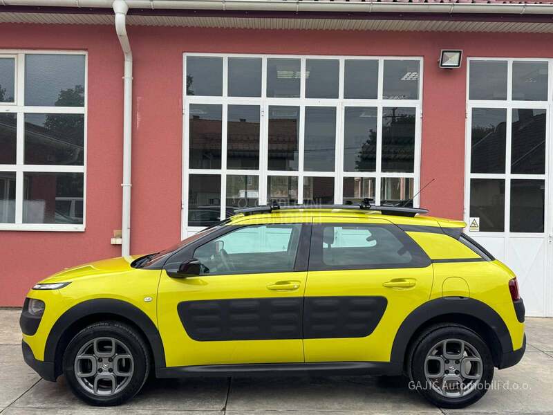 Citroen C4 Cactus 1.2b