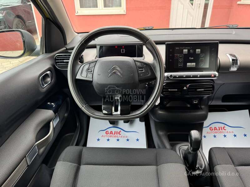 Citroen C4 Cactus 1.2b