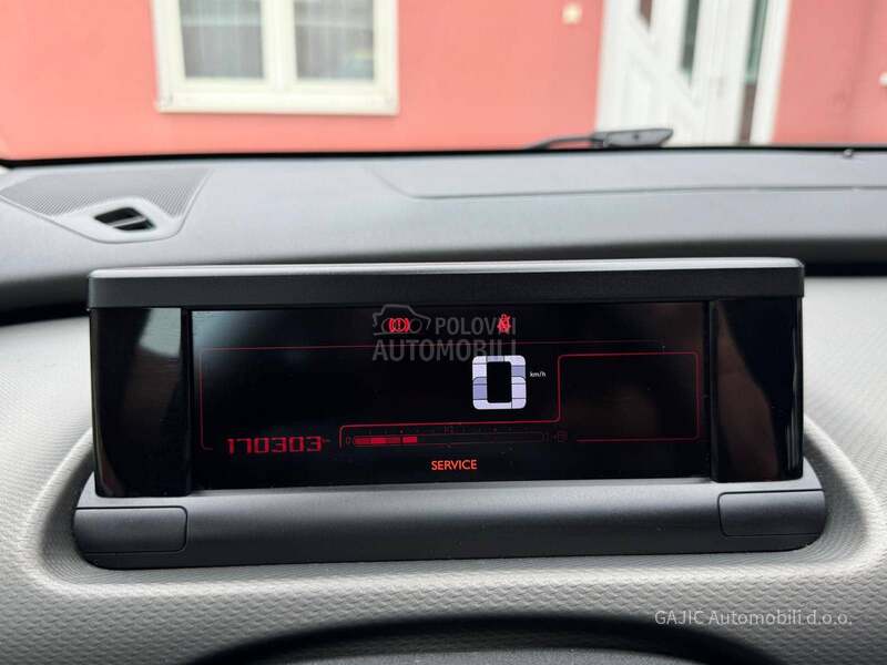 Citroen C4 Cactus 1.2b