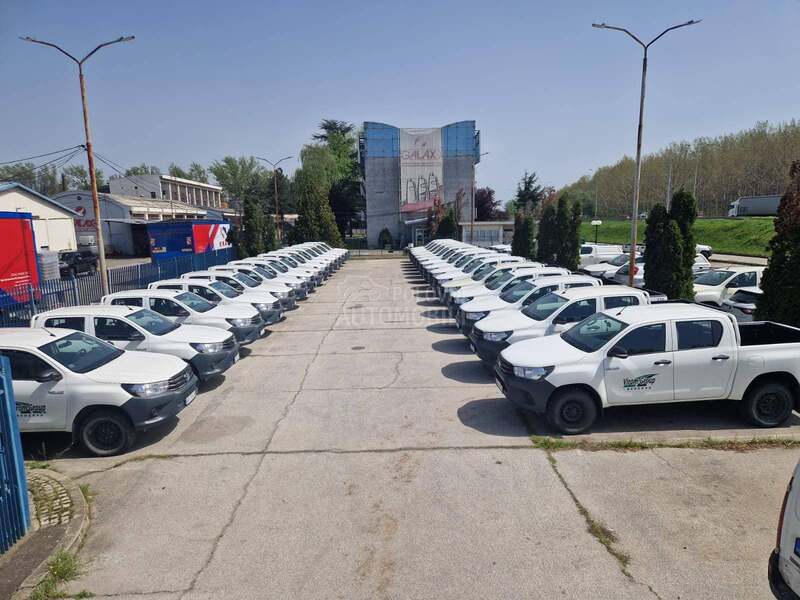 Toyota Hilux 2.4