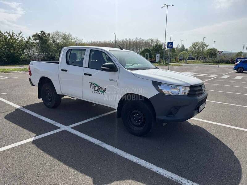 Toyota Hilux 2.4