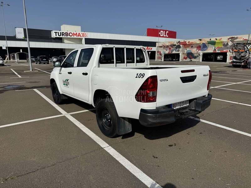 Toyota Hilux 2.4