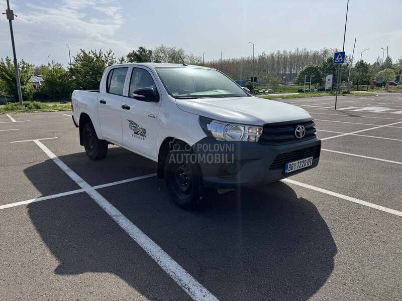 Toyota Hilux 2.4