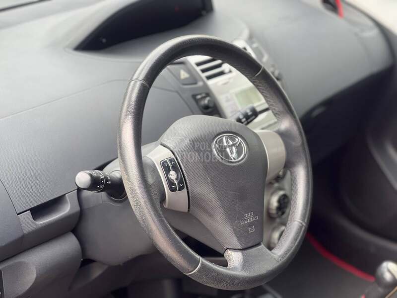 Toyota Yaris 1.0vvti