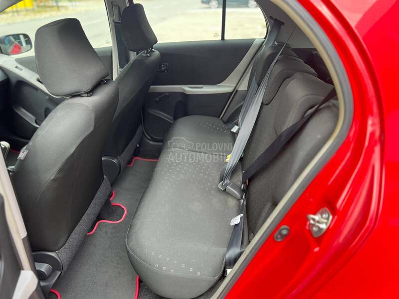 Toyota Yaris 1.0vvti