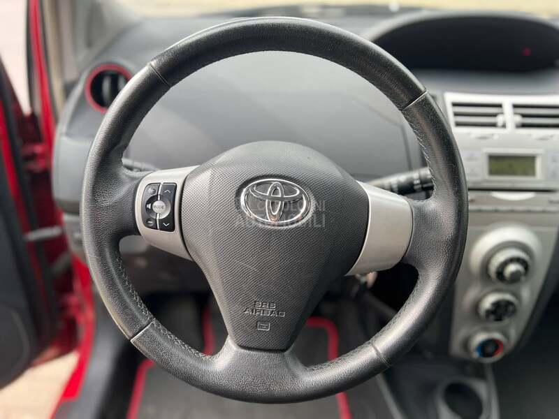 Toyota Yaris 1.0vvti