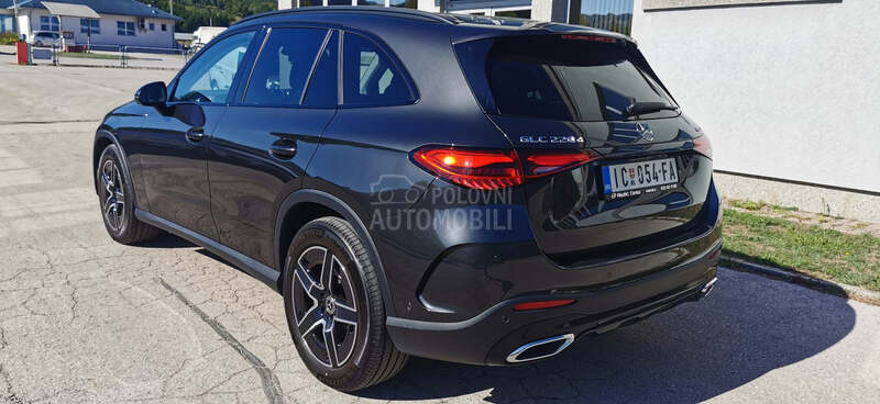 Mercedes Benz GLC 220 D 4 MATIC