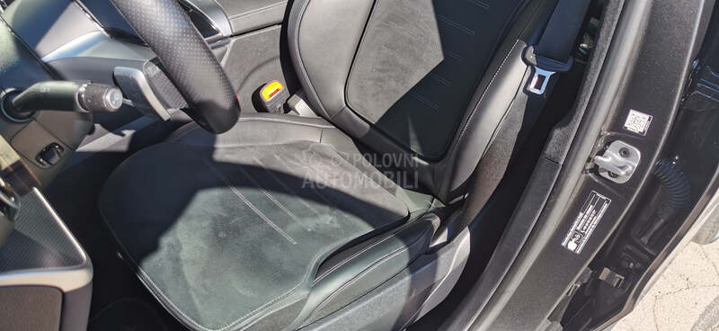 Mercedes Benz GLC 220 D 4 MATIC