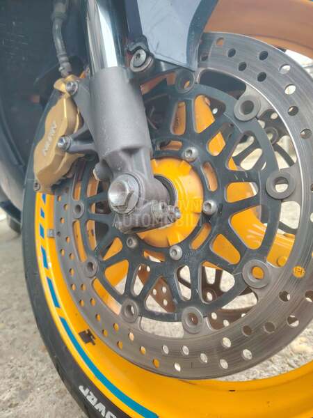 Honda 929
