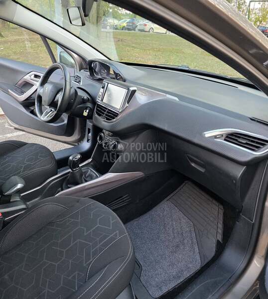 Peugeot 2008 1.6HDI AKTIV