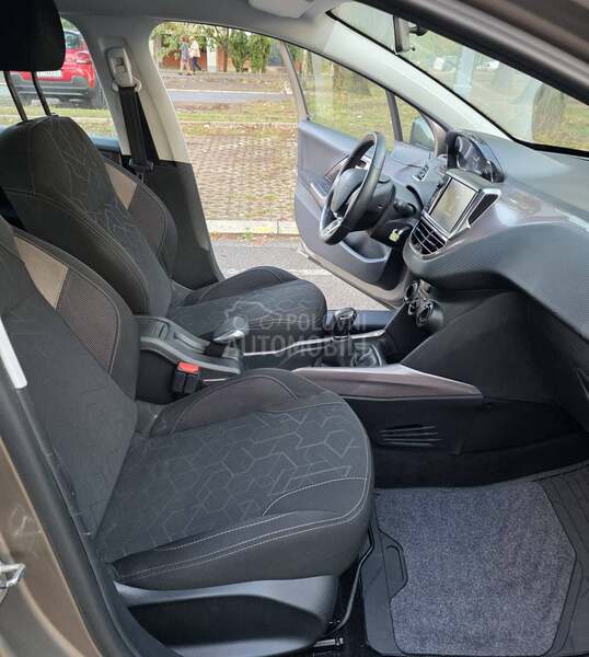 Peugeot 2008 1.6HDI AKTIV