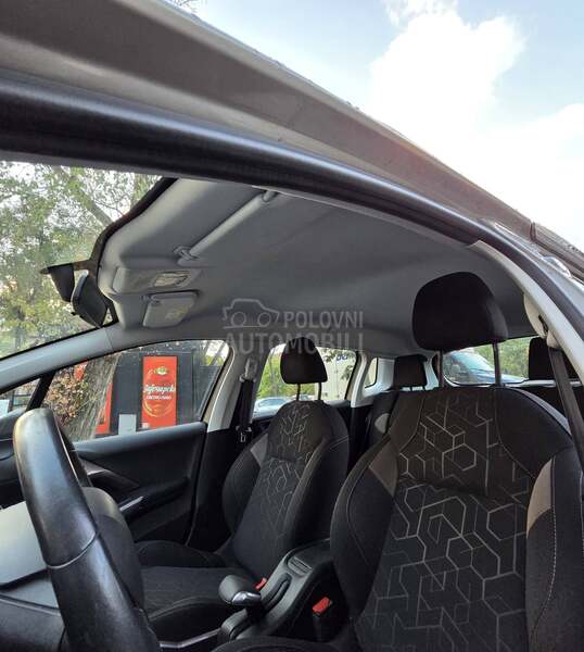 Peugeot 2008 1.6HDI AKTIV