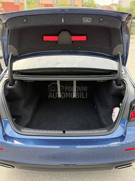 BMW 520 hybrid/ laser