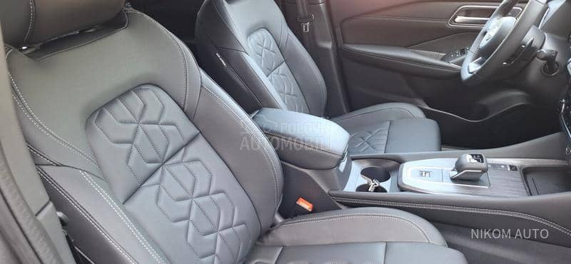 Nissan Qashqai TEKNA BOSE A.KCIJA