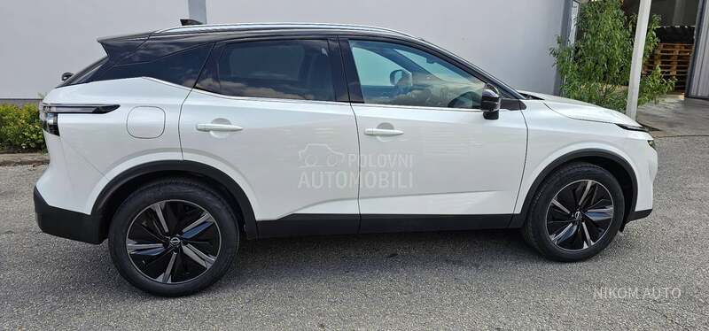Nissan Qashqai TEKNA BOSE A.KCIJA