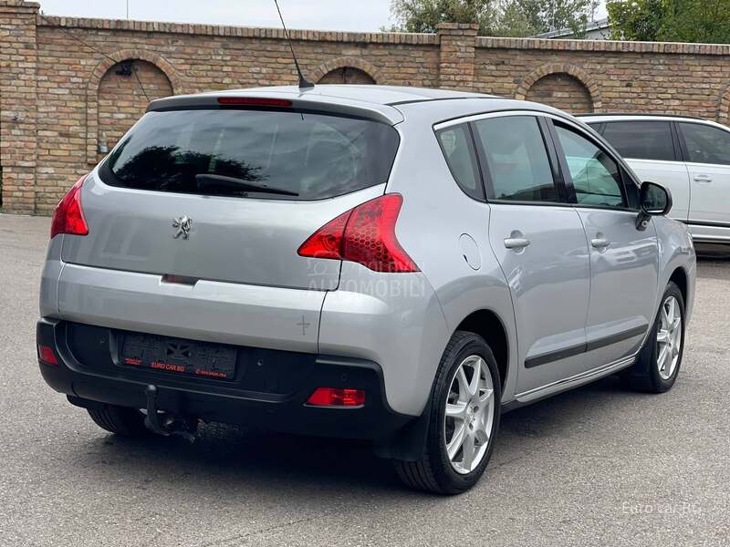 Peugeot 3008 P A N O. A U T