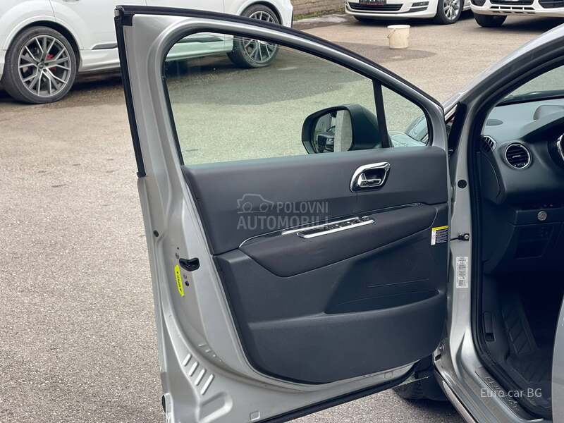 Peugeot 3008 P A N O. A U T