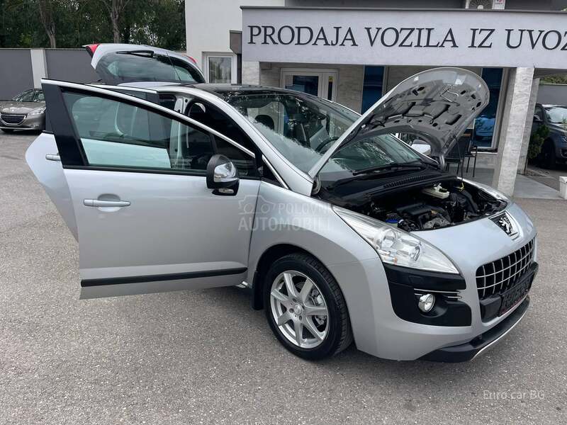 Peugeot 3008 P A N O. A U T