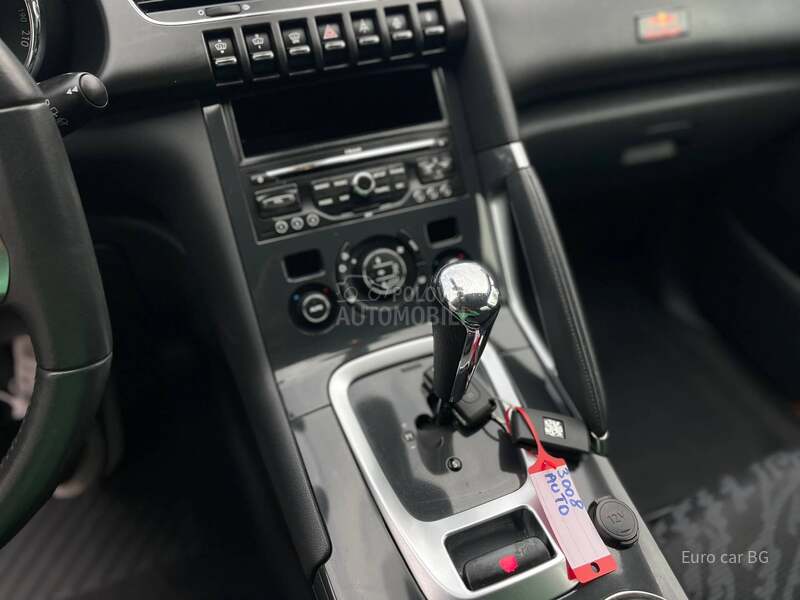 Peugeot 3008 P A N O. A U T