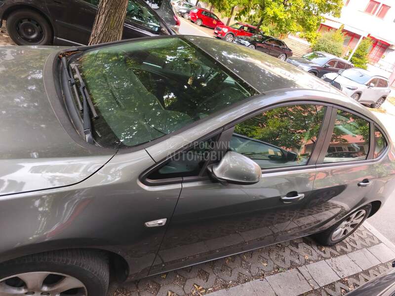 Opel Astra J 