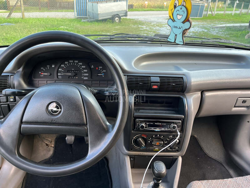 Opel Astra F 