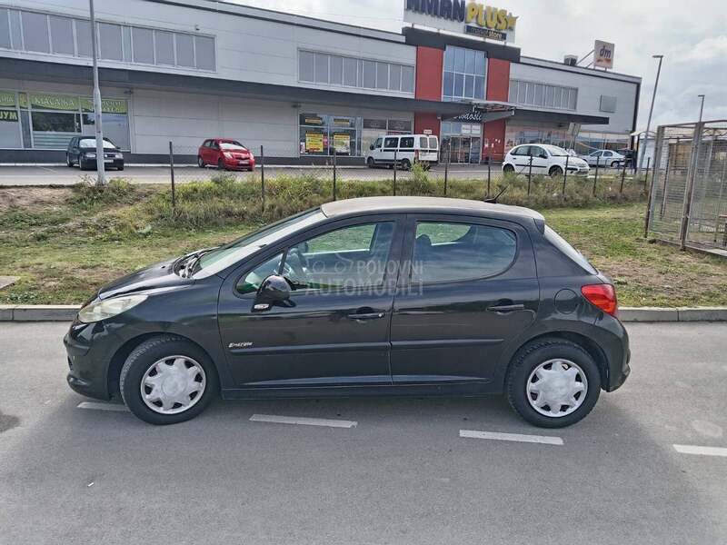 Peugeot 207 1.4