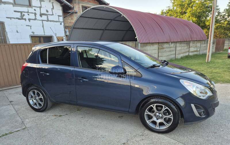 Opel Corsa D 1.2i T.N.G