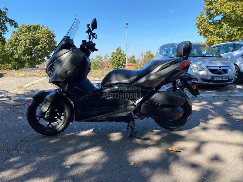 Yamaha XMax