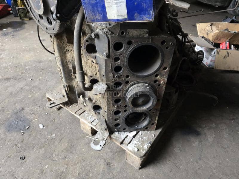 Blok motora Actros V 6