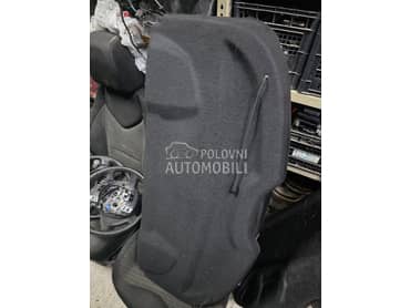 Polica gepeka za Peugeot 208