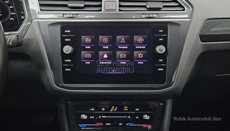 Volkswagen Tiguan 2.0 tdi DSG