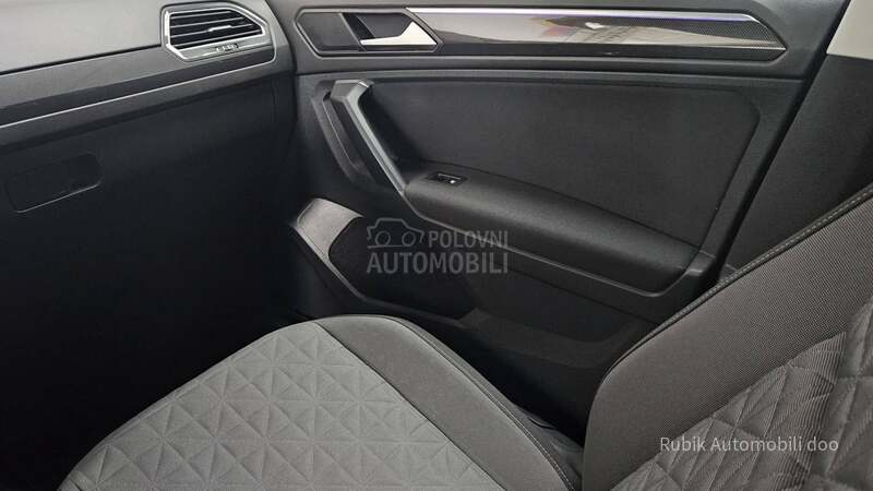 Volkswagen Tiguan 2.0 tdi DSG