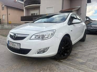 Opel Astra J 1.7 cdti /T O P/