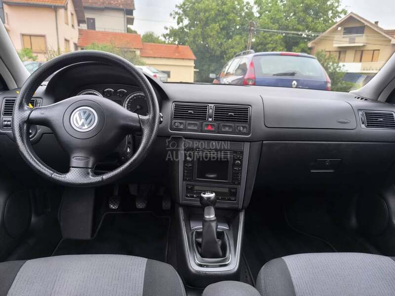 Volkswagen Golf 4 REZERVISAN