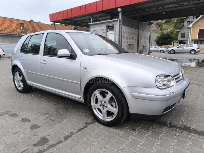 Volkswagen Golf 4 REZERVISAN