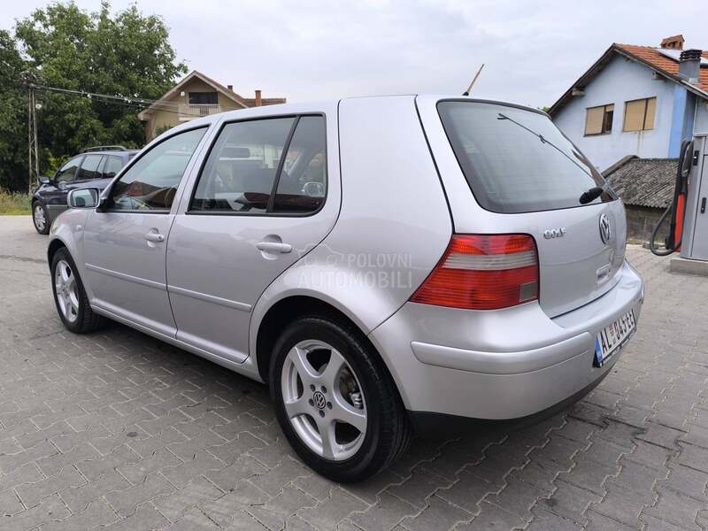 Volkswagen Golf 4 REZERVISAN