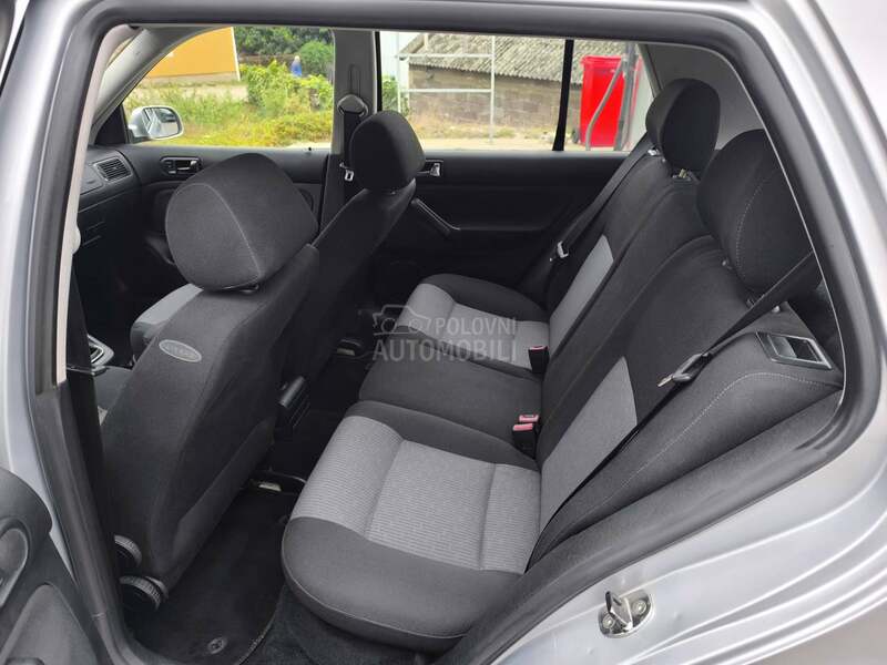 Volkswagen Golf 4 REZERVISAN
