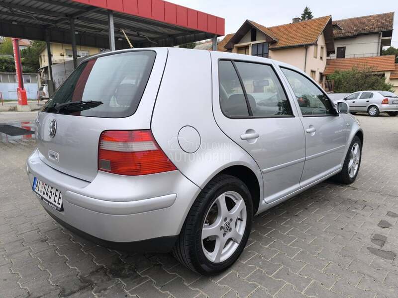 Volkswagen Golf 4 REZERVISAN