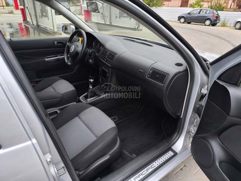 Volkswagen Golf 4 REZERVISAN