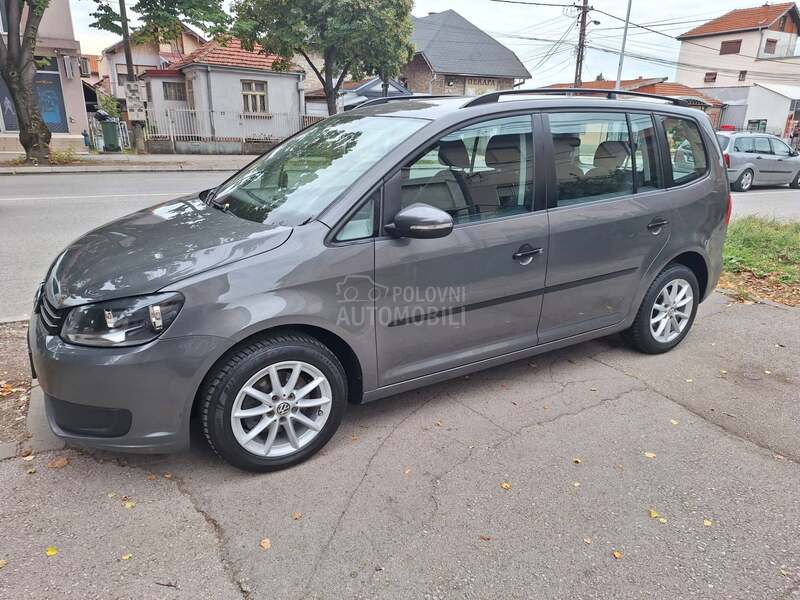 Volkswagen Touran 