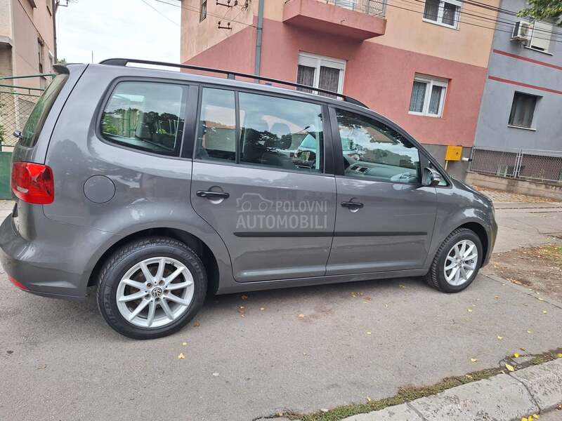 Volkswagen Touran 