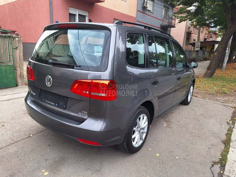 Volkswagen Touran 