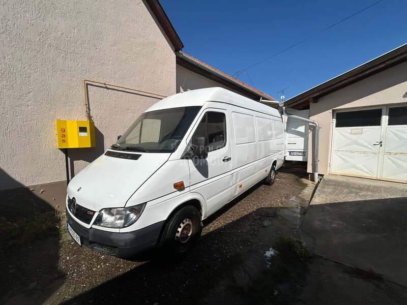 Mercedes Benz Sprinter 2.2