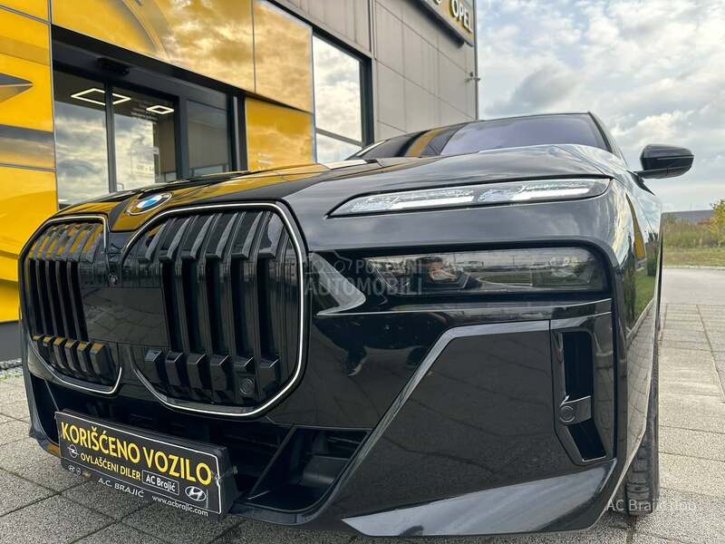 BMW 740 xD M paket SWAROVSKI