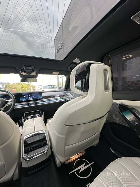 BMW 740 xD M paket SWAROVSKI