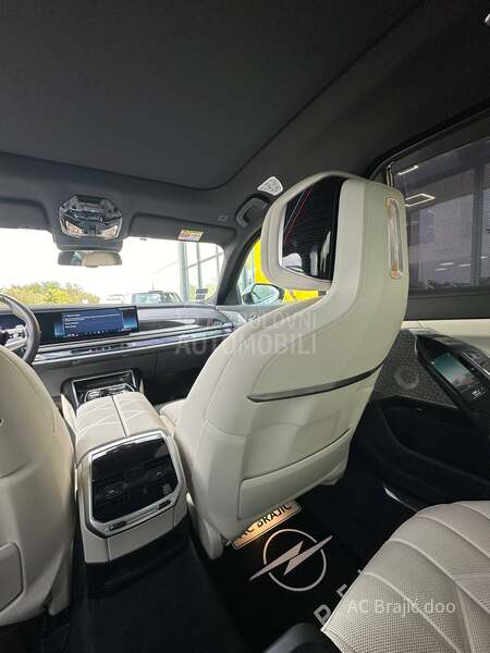 BMW 740 xD M paket SWAROVSKI