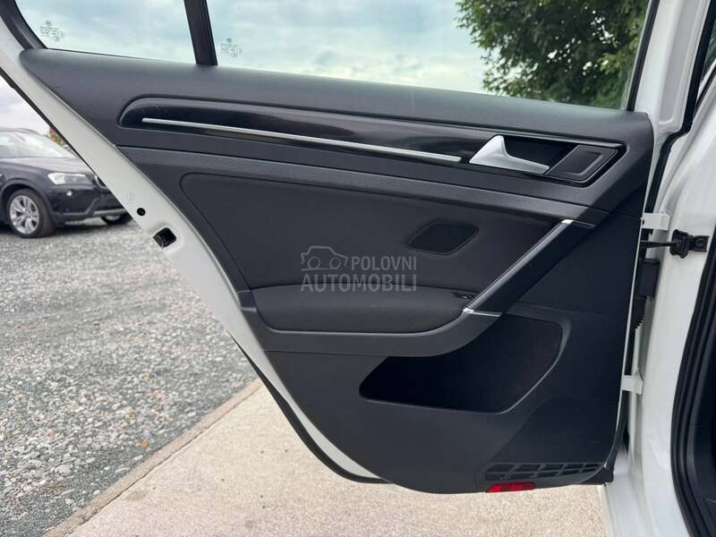 Volkswagen Golf 7 HIGHLINE