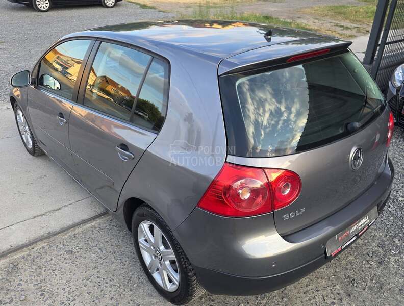 Volkswagen Golf 5 1.4 TSI