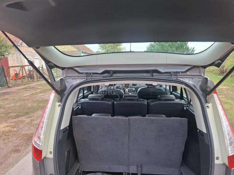 Renault Grand Scenic 1.2