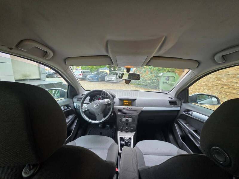 Opel Astra H 
